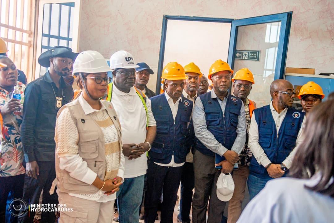 Acacia BANDUBOLA MBONGO visite les sociétés de logistique pétrolière à Kinshasa