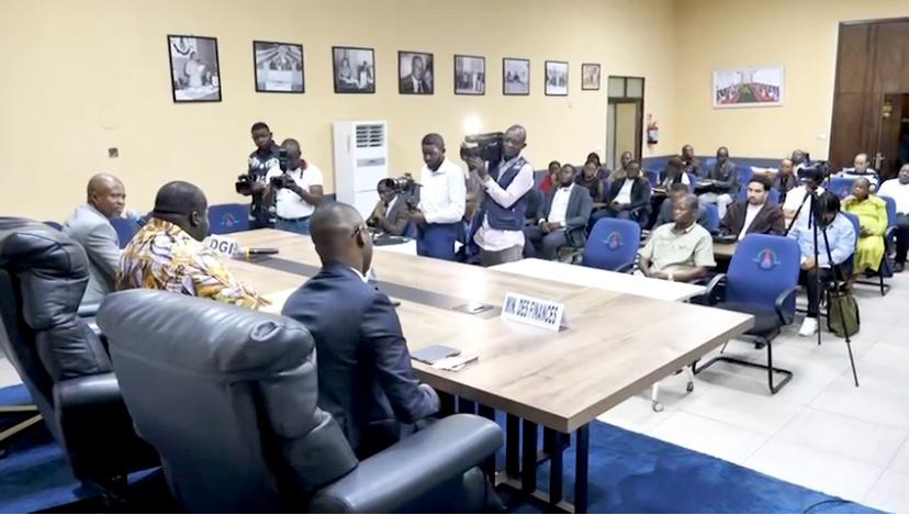 Émission de factures normalisées : les experts du ministère des Finances répondent aux préoccupations de la profession pétrolière