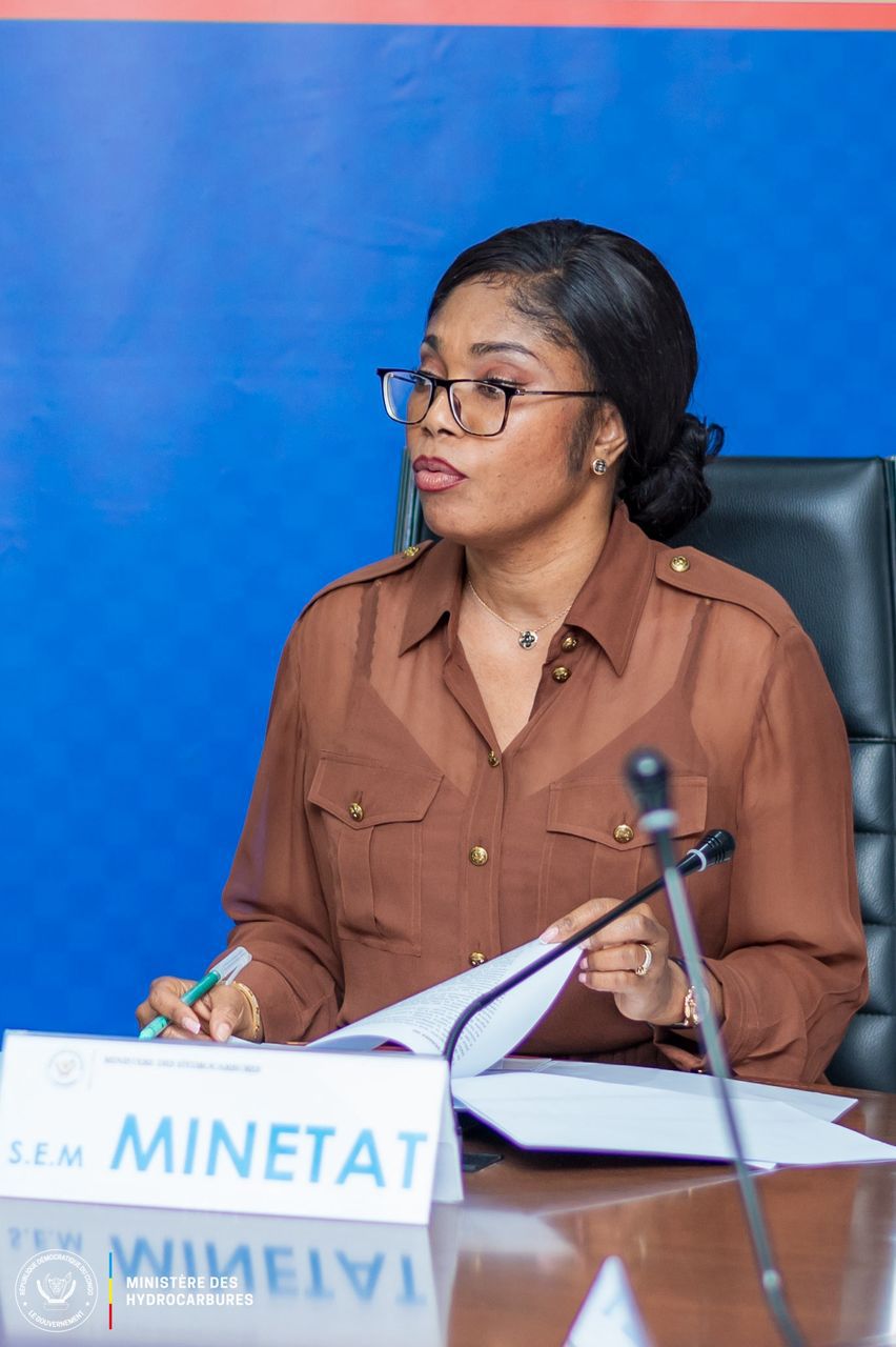 Acacia BANDUBOLA durcit le ton sur l’octroi des titres pétroliers