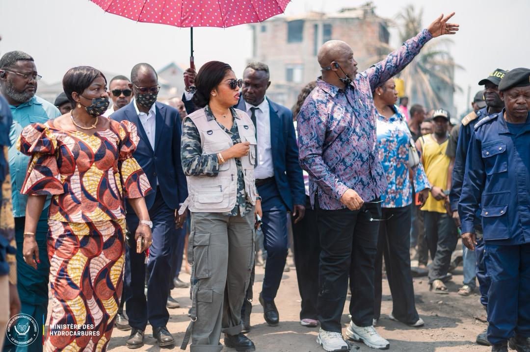 Incendie d’un dépôt pétrolier à Kinshasa : la Ministre d’État, Ministre des Hydrocarbures retire les agréments