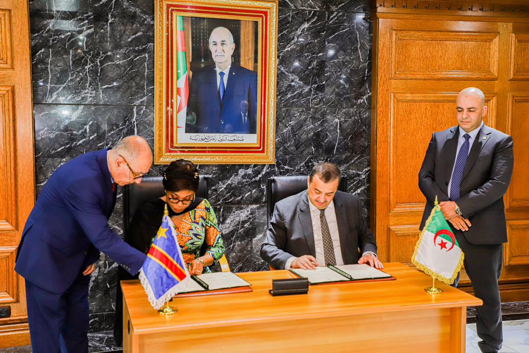 RDC–ALGÉRIE : Acacia Bandubola et Mohamed Arkab signent un mémorandum de collaboration dans le secteur des hydrocarbures
